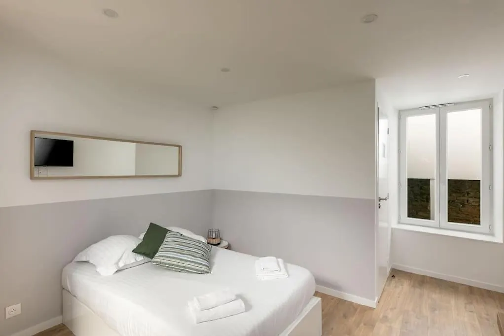 L'Ankou Studio Avec Terrasse, Neuf Et Bien Equipe, Proche Centre, Tramway Apartment Brest